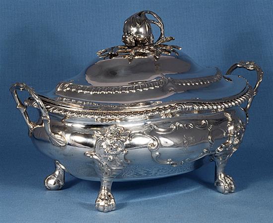 An early Victorian Irish silver soup tureen and cover,